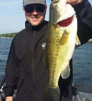 Bass Fishing in Delavan Lake